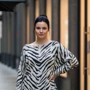 Chico's Cashmere Blend SZ 3/L Zebra Print Dolman Sleeve Boat Neck Sweater Top